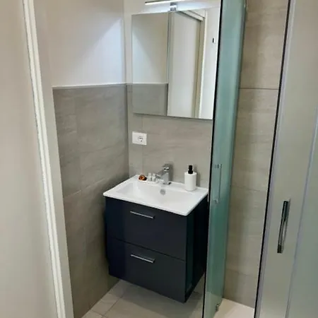 Alojamento de Acomodação e Pequeno-almoço Sicily 4*