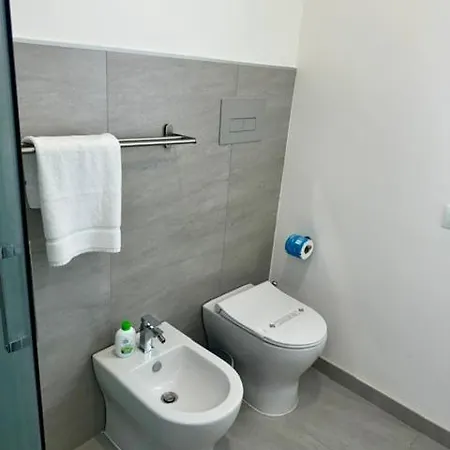 Alojamento de Acomodação e Pequeno-almoço Sicily 4*